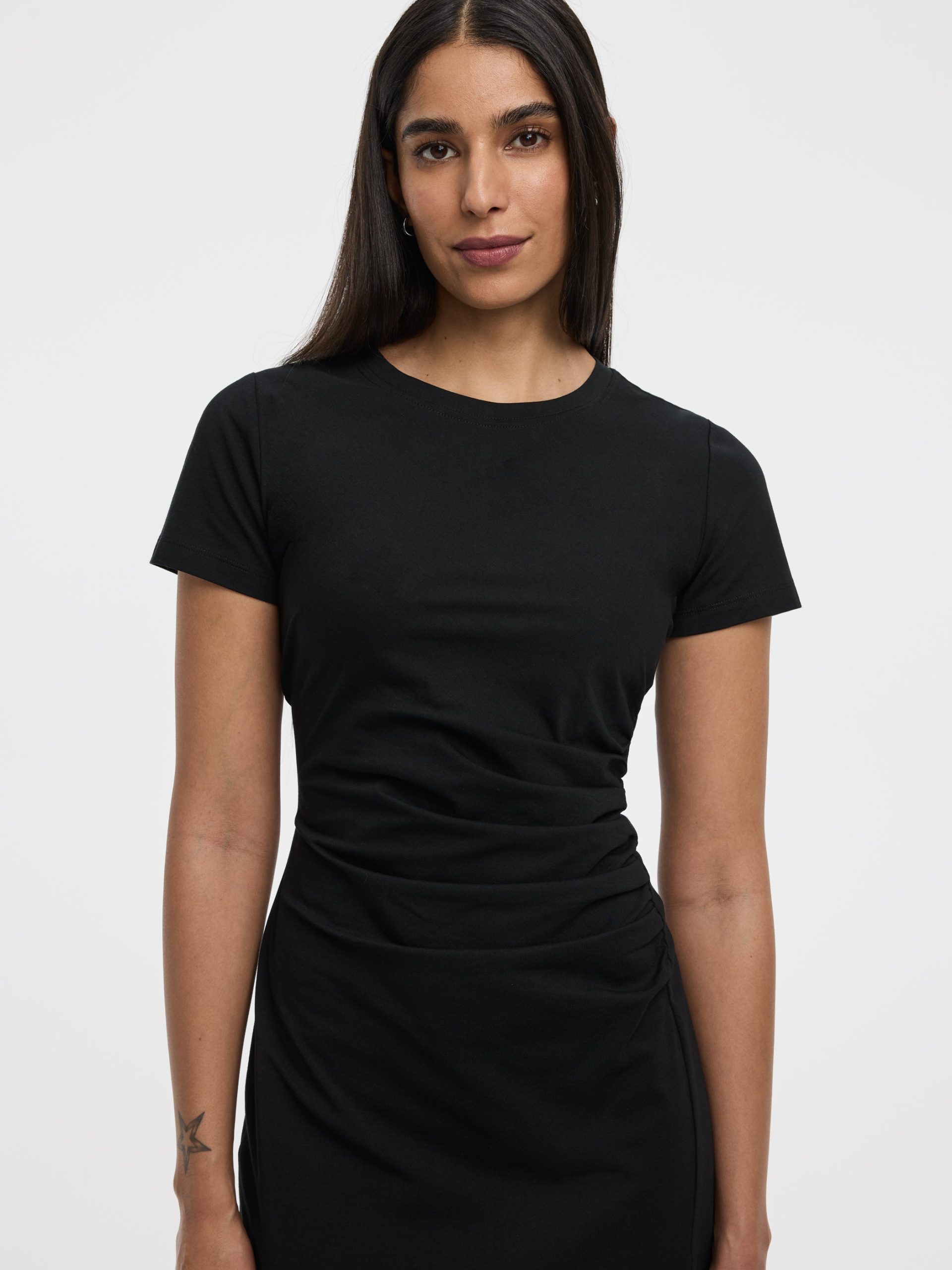 Short-Sleeve Bodycon Midi Dress with Side Shirring - Image 5