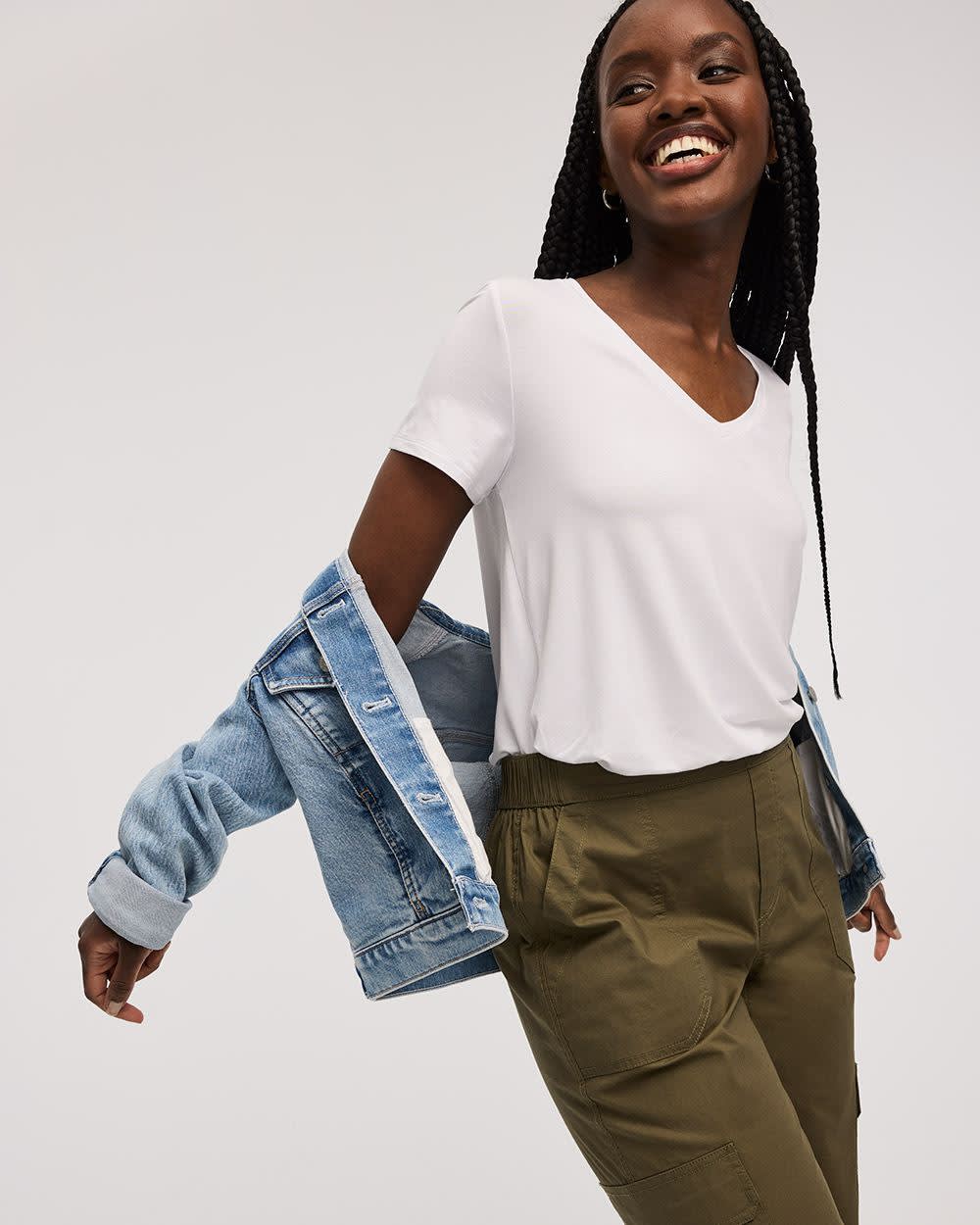 V-Neck T-Shirt - R Essentials - Image 3