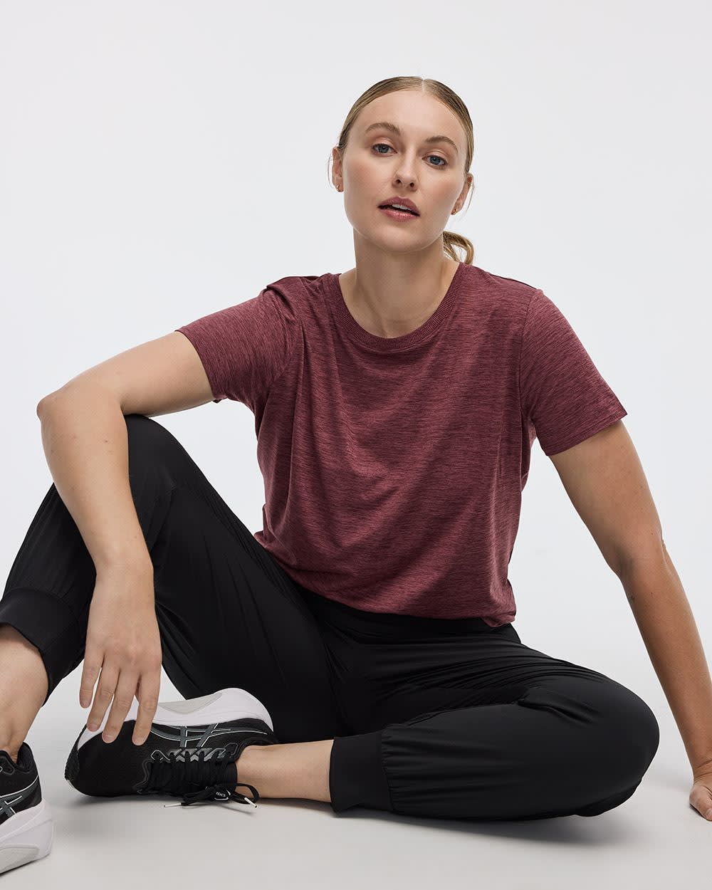 Short-Sleeve Crew-Neck Tee - DRY-LUX (R) Hyba Essentials - Image 24