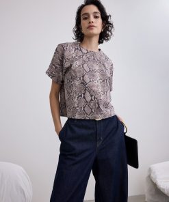 Extended-Sleeve Crew-Neck T-Shirt