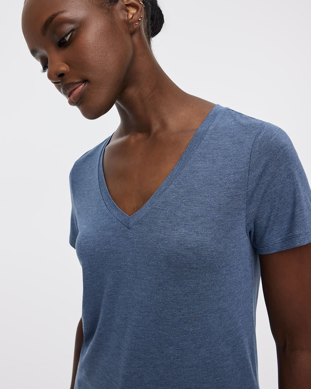 V-Neck Tee - R Essentials - Image 20