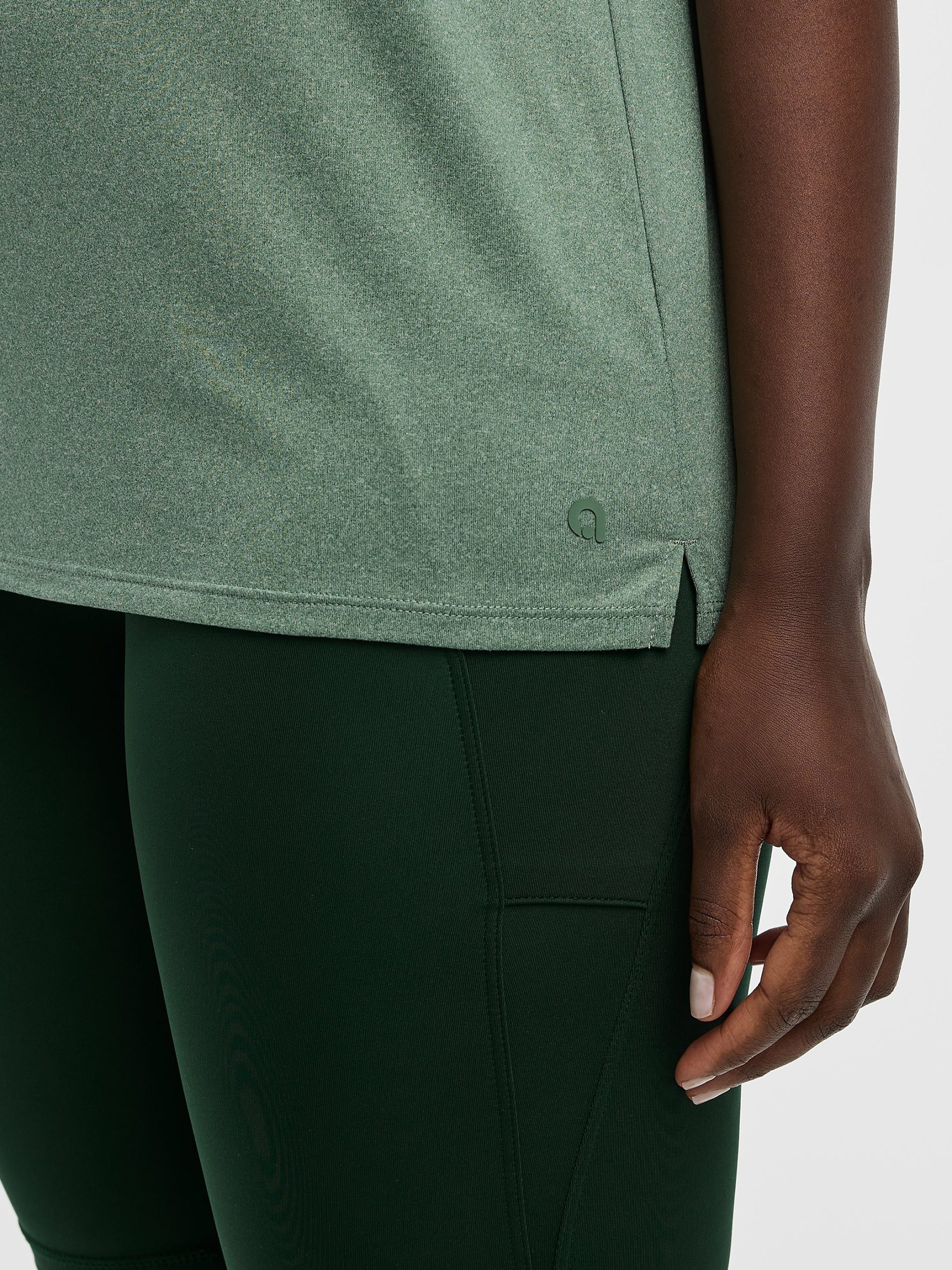 Crew-Neck Tee - DRY-LUX (R) Hyba Essentials - Image 2