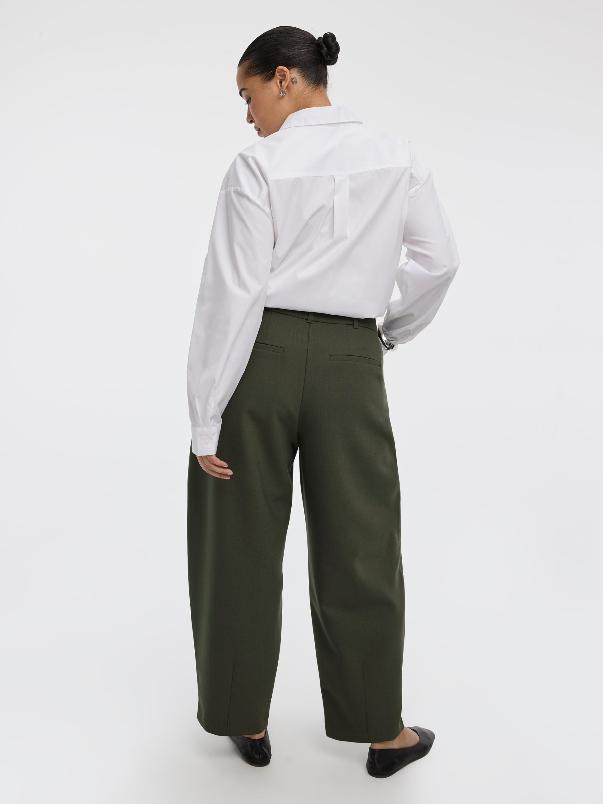 Mid-Rise Barrel Pants - Curvy Fit - Image 7