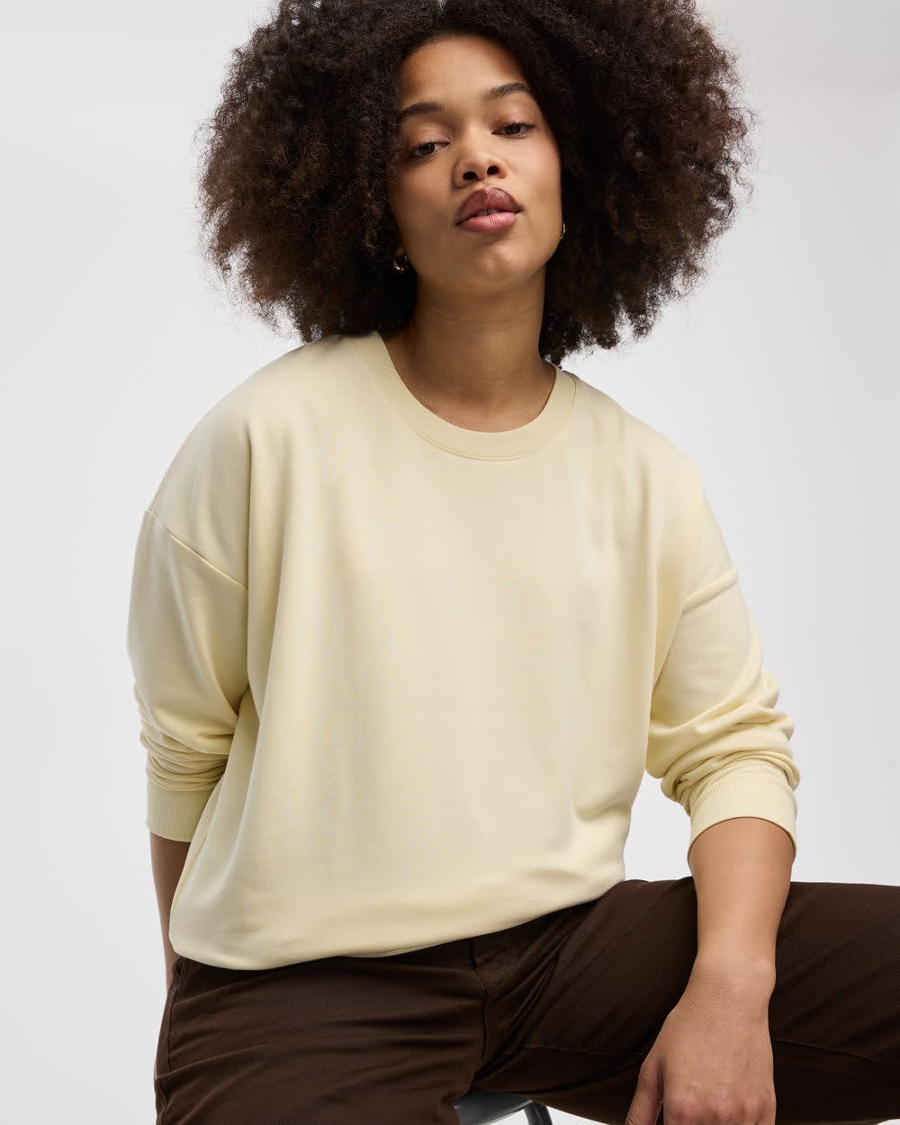 Long-Sleeve Crew-Neck Sweatshirt - R Essentials - Image 39