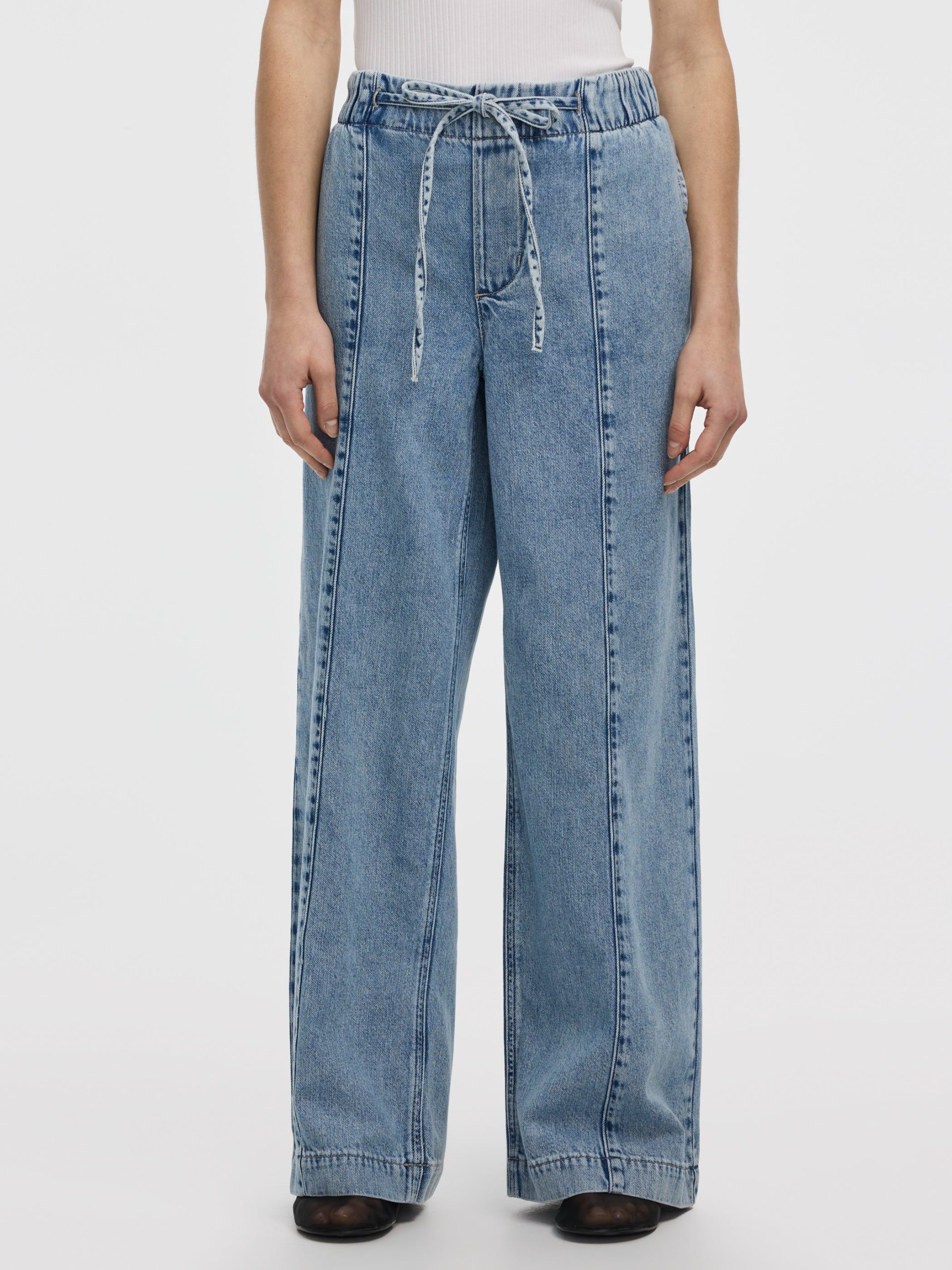 Wide-Leg Pull-On High-Rise Denim Pant - Image 3
