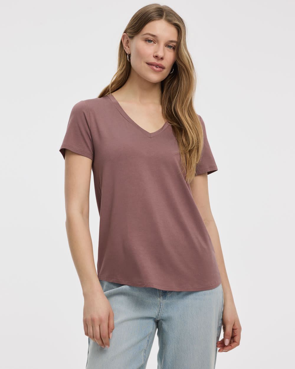 V-Neck Tee - R Essentials - Image 21