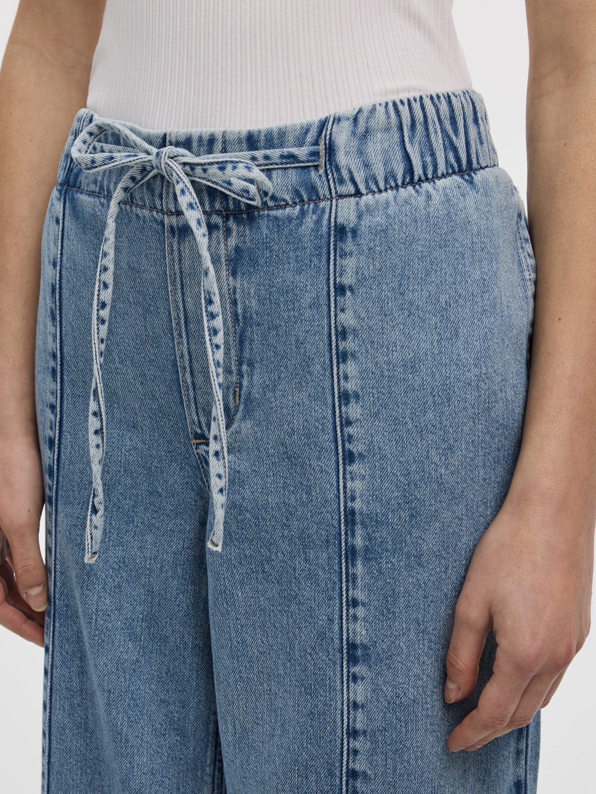 Wide-Leg Pull-On High-Rise Denim Pant - Image 5