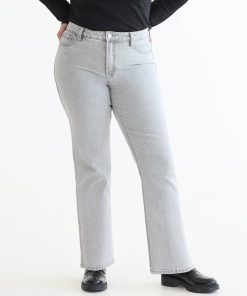 Straight-Leg Mid-Rise Jean - The Classic