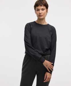 Long-Sleeve Crew-Neck Pullover - Dry-Lux (R) Hyba Essentials