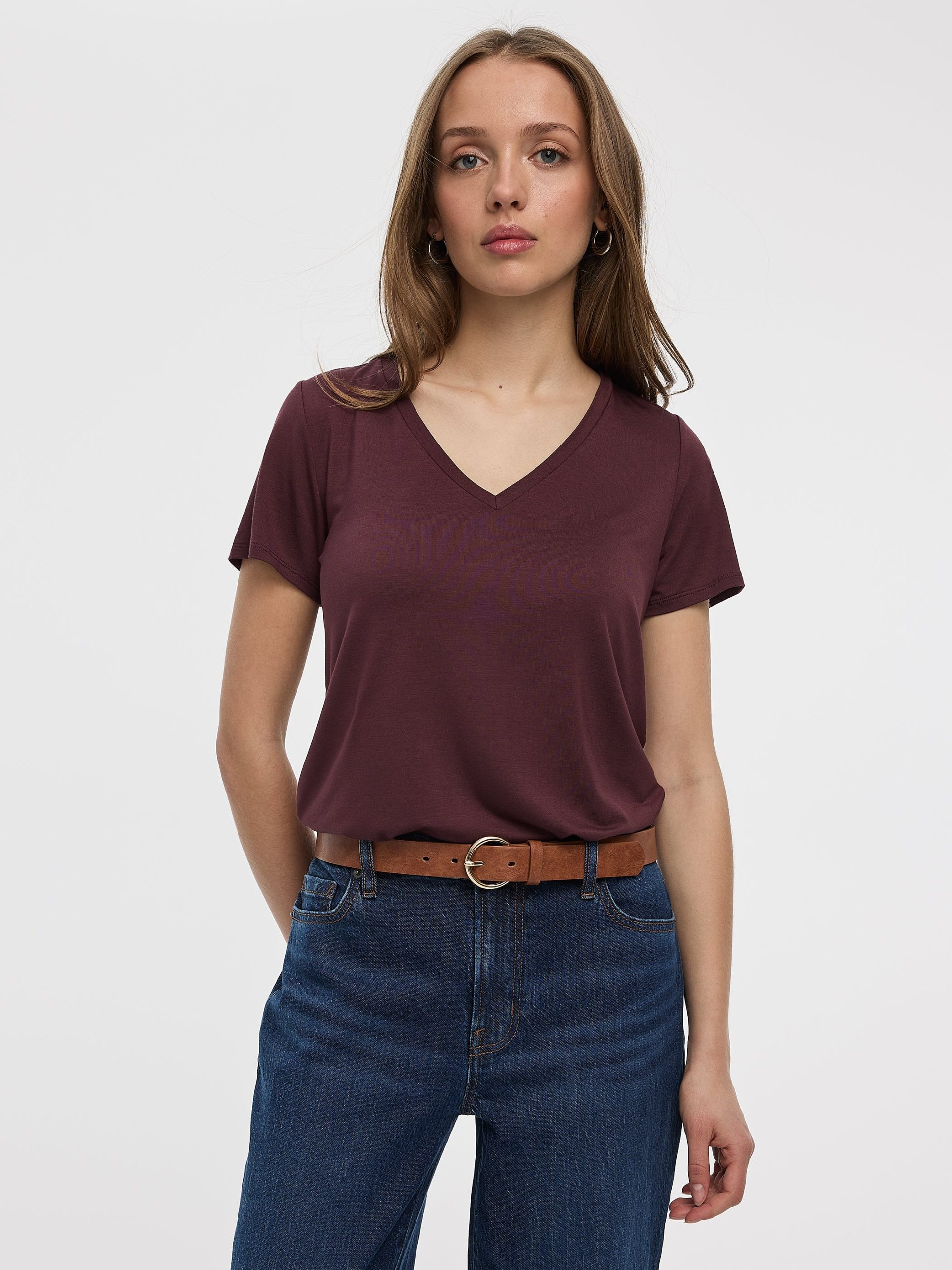 V-Neck Tee - R Essentials - Image 5