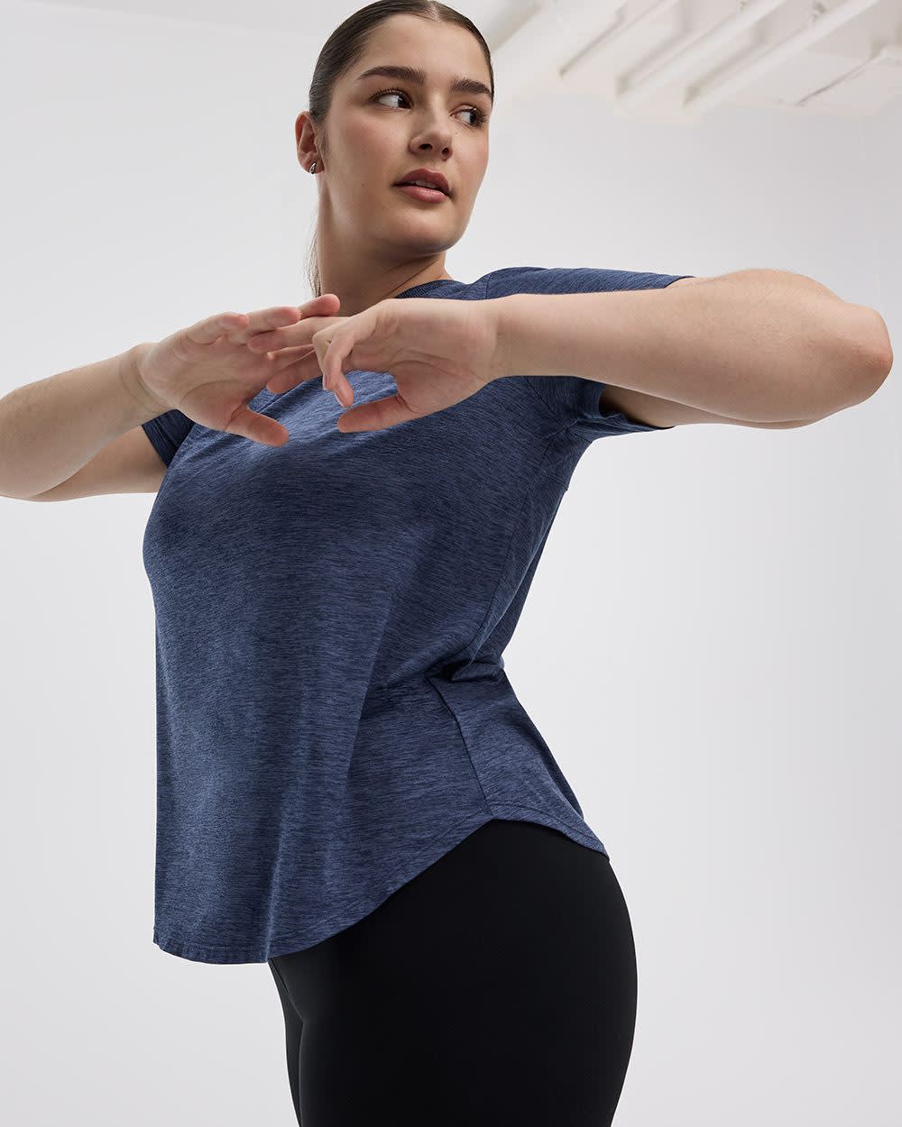 Short-Sleeve Crew-Neck Tee - DRY-LUX (R) Hyba Essentials - Image 10