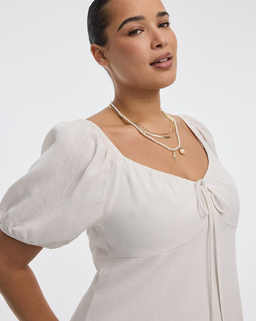 Short-Puffy-Sleeve Dress with Sweetheart Neckline - Image 4