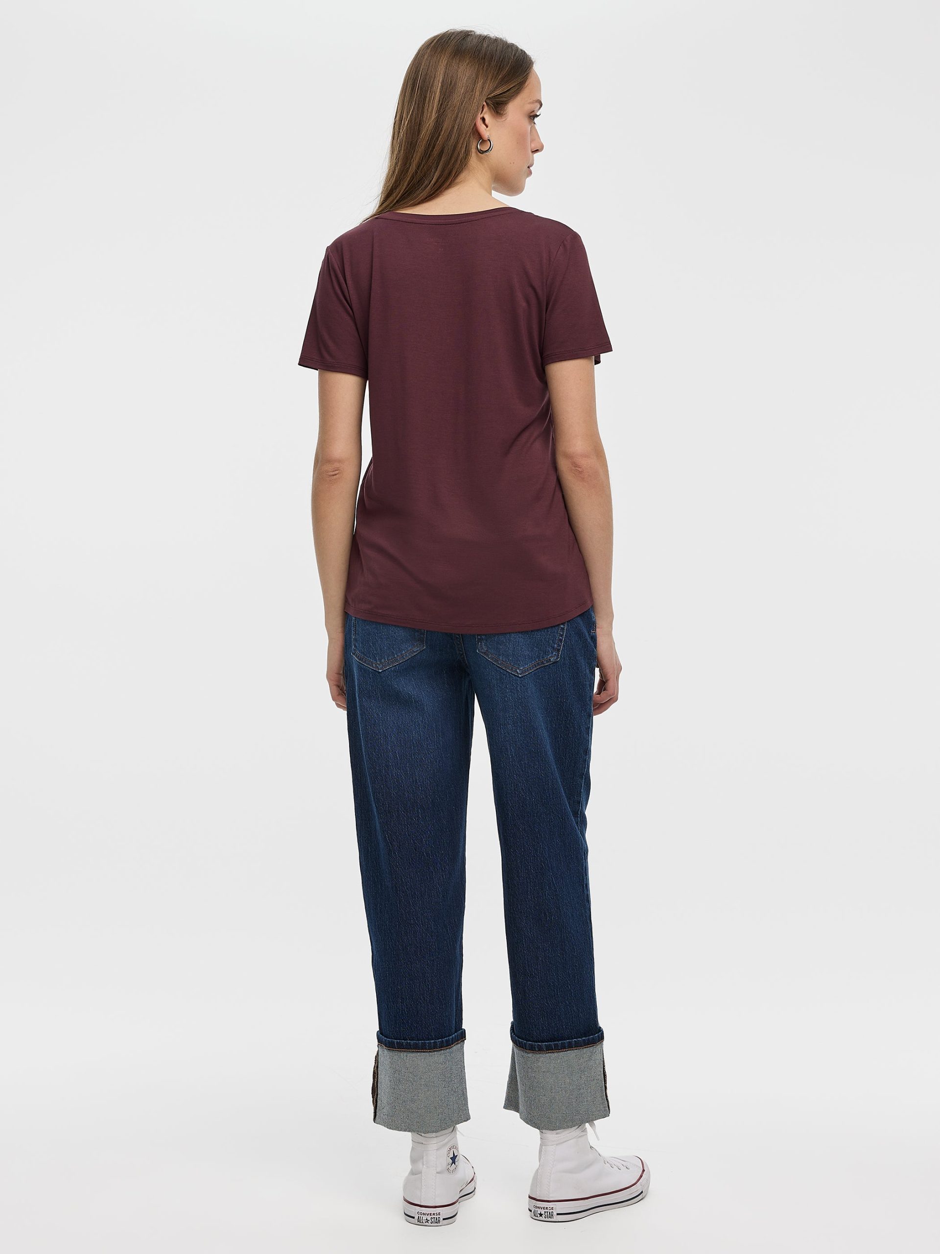 V-Neck Tee - R Essentials - Image 7