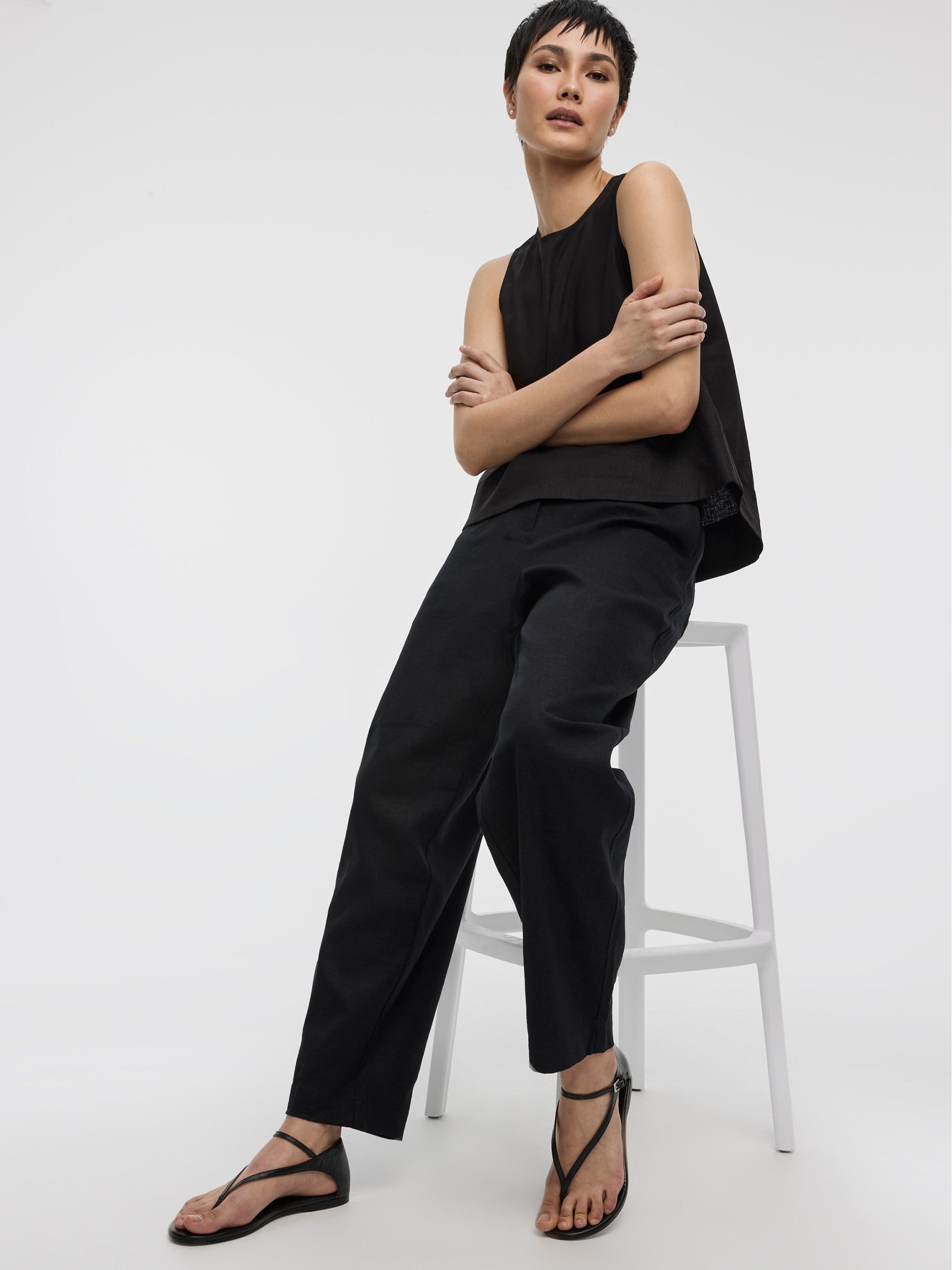 Linen Blend Barrel Pant - Image 5